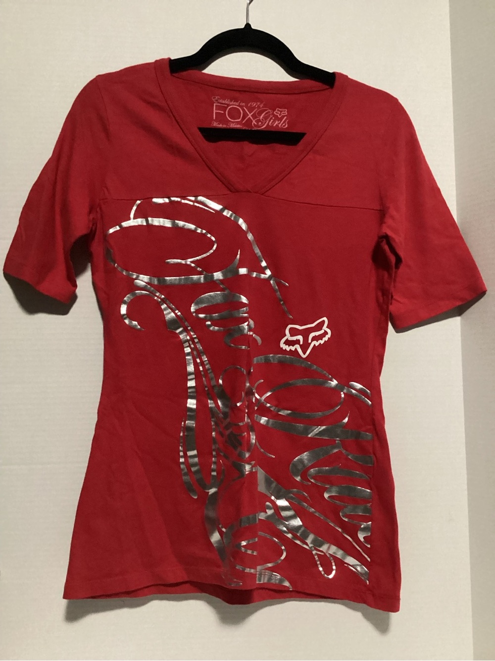 Fox Red V-Neck Short Sleeve Tee with Silver Graphic Medium